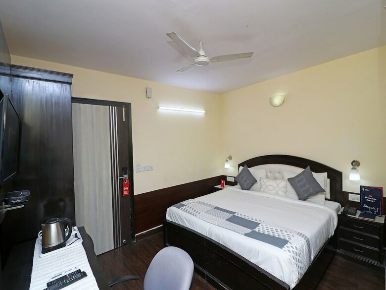 Hotel Oyo 13451 Star Corporate Avenue