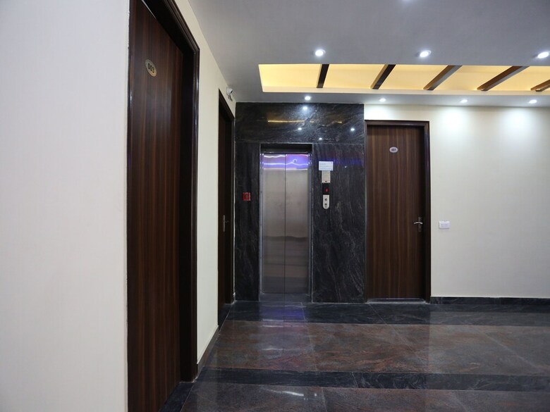 Hotel Oyo 12081 Palm Garden Suites