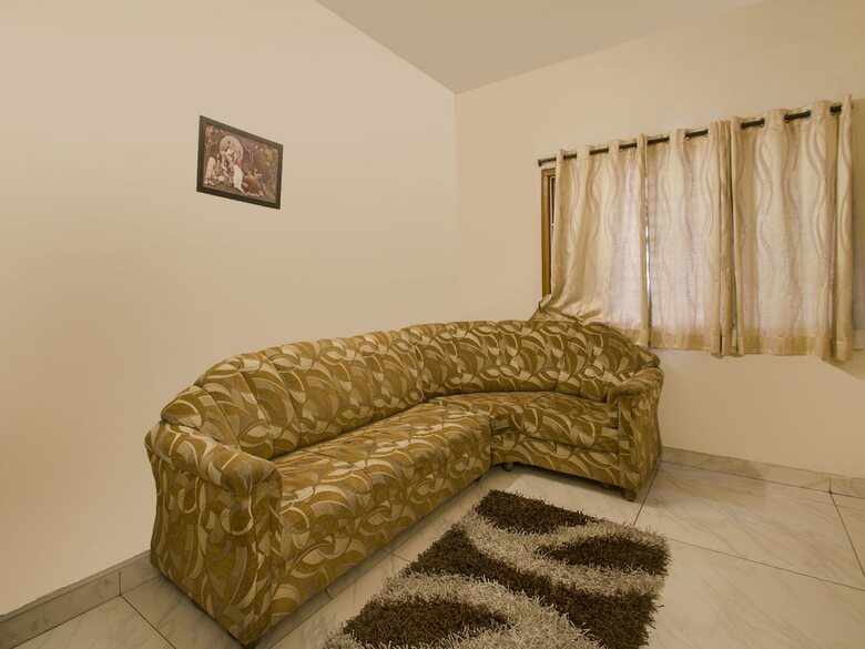 Hotel Oyo 13193 Rockline Comfort Stay