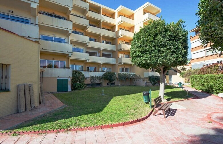 Aparthotel Apartment Club Playa Flores
