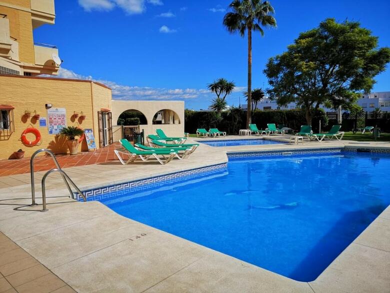 Aparthotel Apartment Club Playa Flores