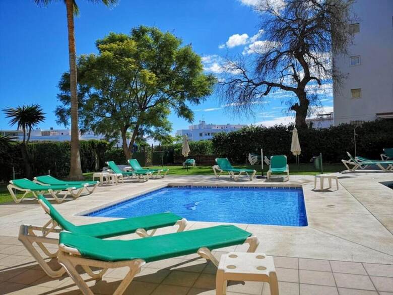 Aparthotel Apartment Club Playa Flores