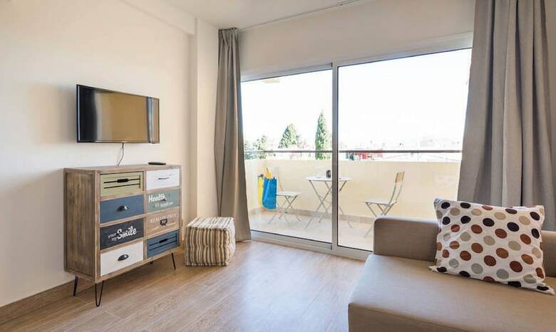 Aparthotel Apartment Club Playa Flores
