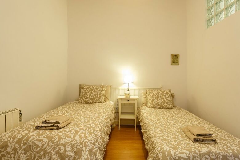 Apartamentos Cadiz Centro Historico 8p Wifi By Lightbooking