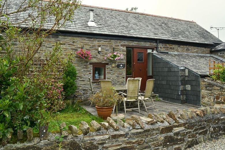 Charming Barn Conversion With Wood Burner Near Looe