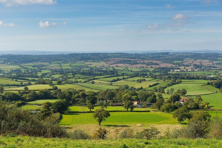 A Beautiful Conversion Of A 400-year-old Threshing Barn. Pet-friendly.