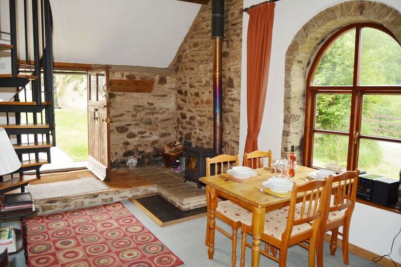 Apartamentos Delightful Pet-friendly Spacious Barn Conversion In Exmoor National Park