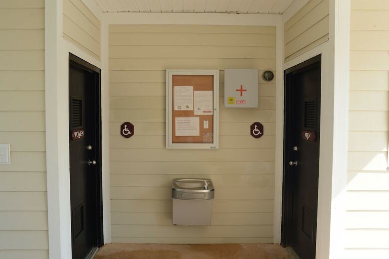 Hotel River Oaks Resort
