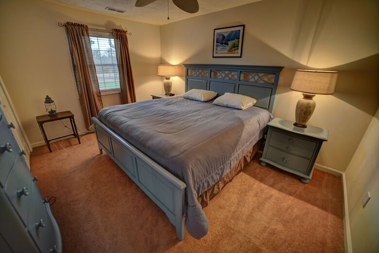 Hotel River Oaks Resort