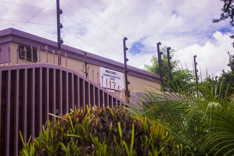 Posada Rugems Executive Lodge