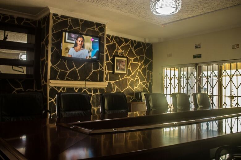 Posada Rugems Executive Lodge