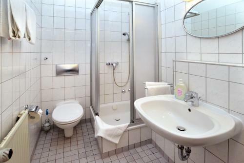 Hostel 1a Zimmer Frei