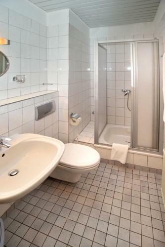 Hostel 1a Zimmer Frei