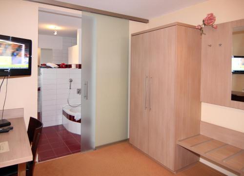 Sporthotel �hringen