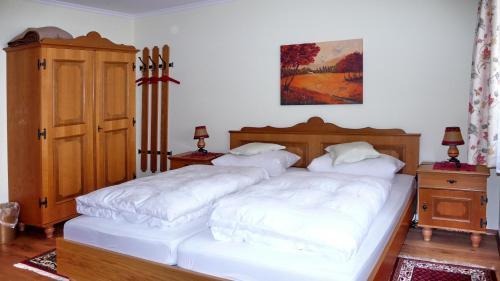 Hostal G�stehaus Kaiser