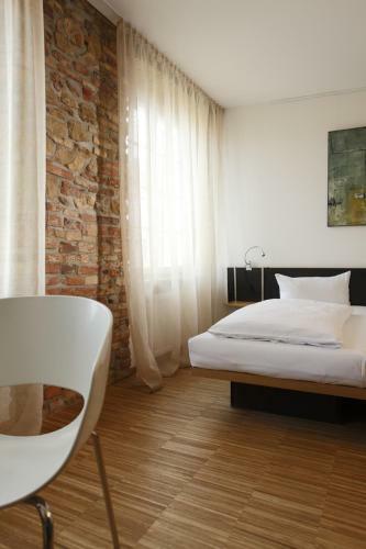 Ox Hotel