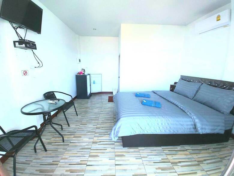 Hotel Neutron Bungalow