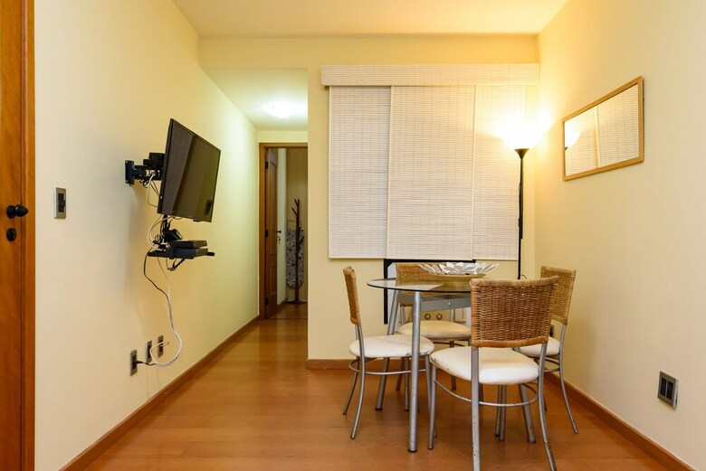 Apartamentos All In Rio- Por Do Sol No Arpoador
