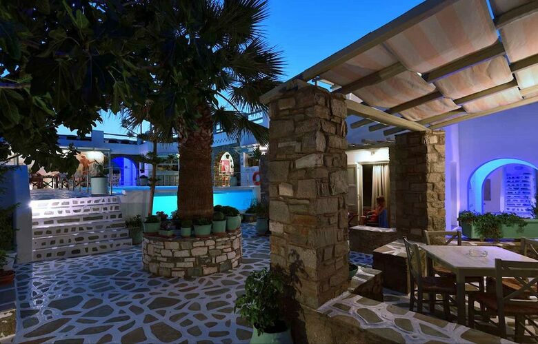 Apartamentos Captain Dounas