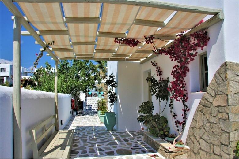 Apartamentos Captain Dounas