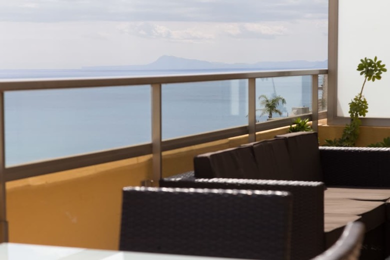 Apartamentos �tico Soleado Con Vistas Al Mar
