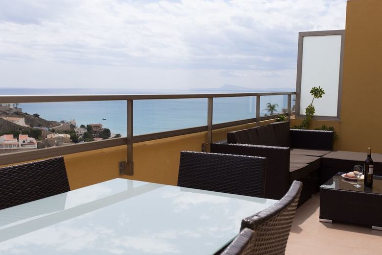 Apartamentos �tico Soleado Con Vistas Al Mar