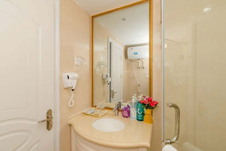 Taishan Shell Apartment
