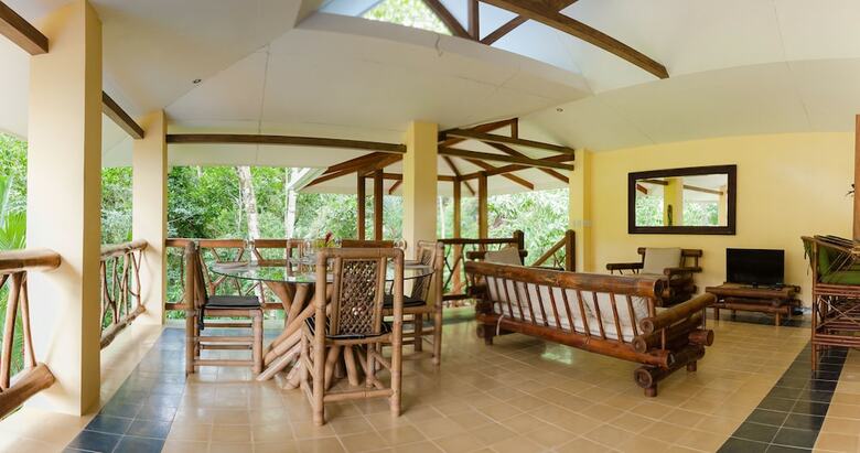 Monos Locos - Portasol Vacation Rental