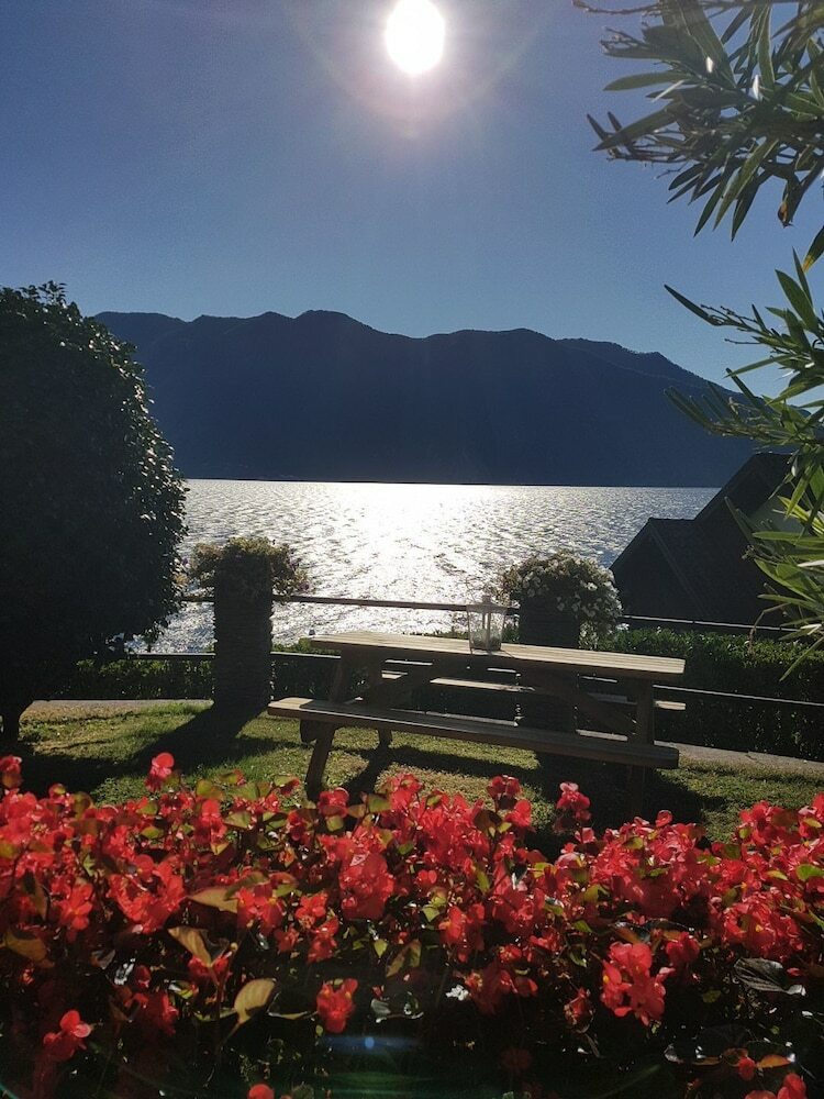 Bed & Breakfast Holy Lake