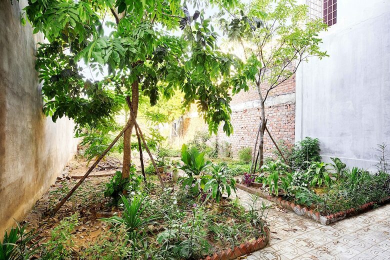 Hostal Zari House