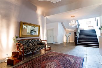 Hotel Schloss Heinsheim