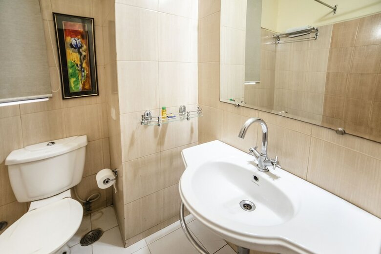Fabhotel Conclave Comfort East Of Kailash