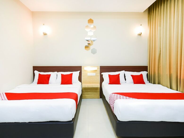 Hotel Oyo 1023 La Mirina Boutique Inn