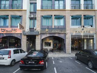 Hotel Oyo 1023 La Mirina Boutique Inn
