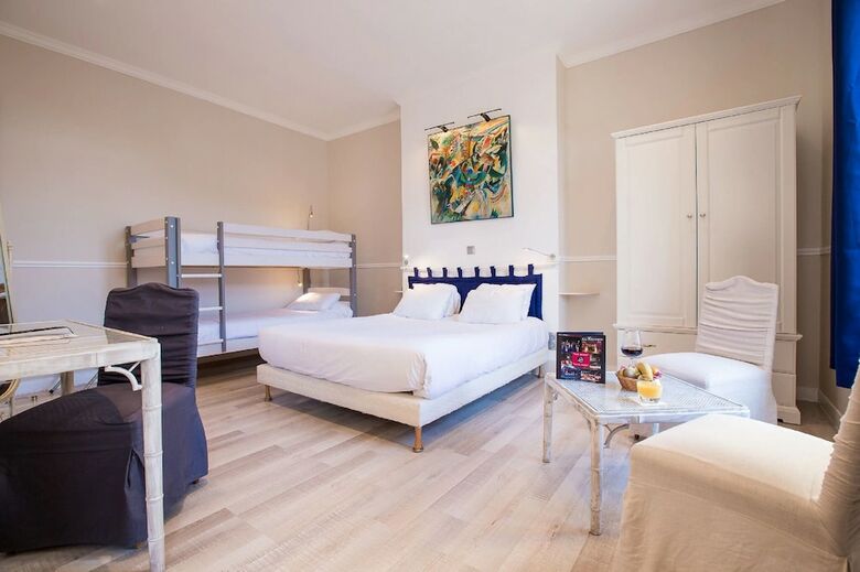 Hotel Chenal H�tel