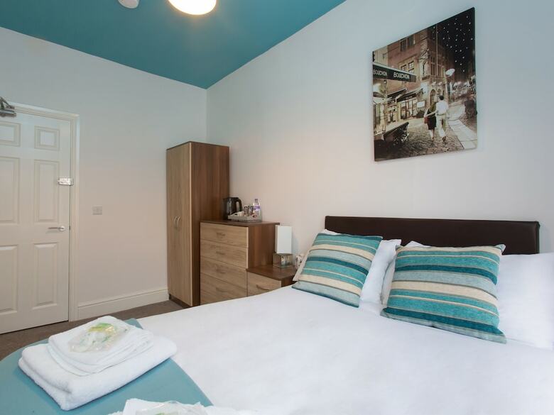 Hotel Town House @ Minshull New Road