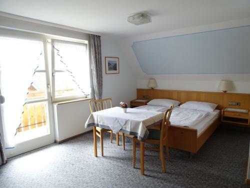 Hostal Pension Haus Hubertus