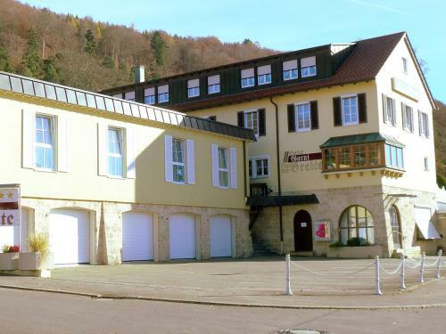 Hotel In Der Breite