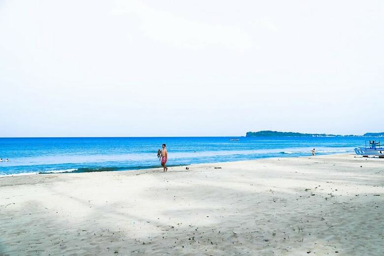 Alfresco Beach Hotel