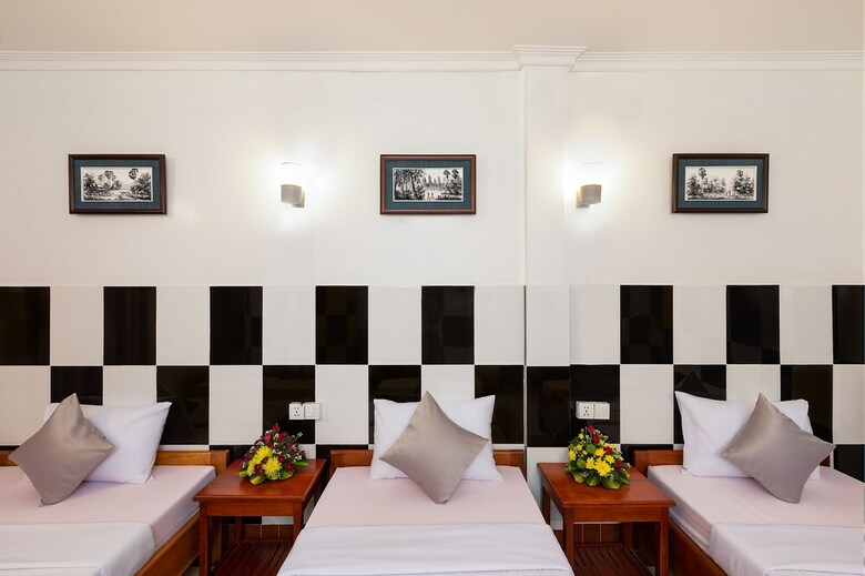 Hotel Botoum Hostel