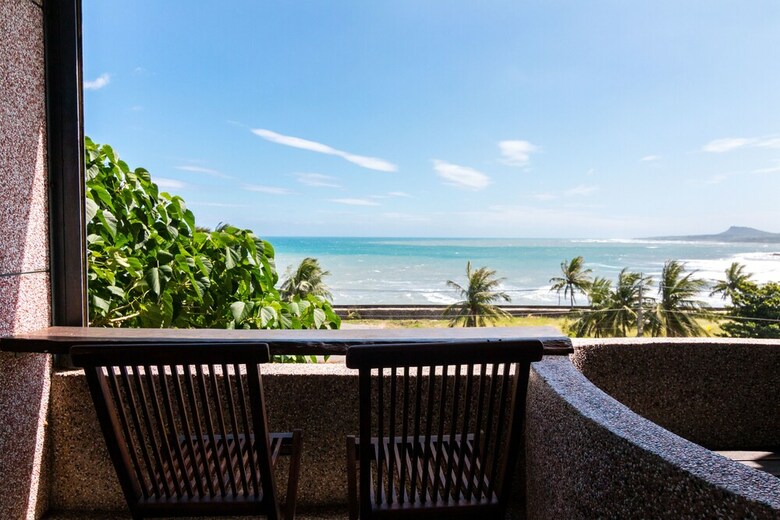 Bed & Breakfast Pasa Beach Resort