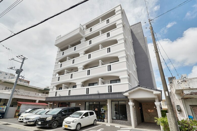 Hotel 385