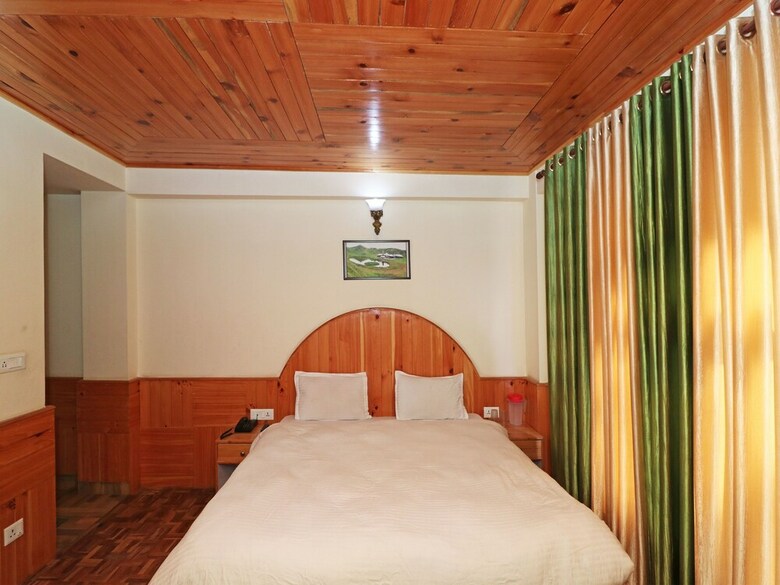 Hotel Oyo 13711 Home Stay River View Manali