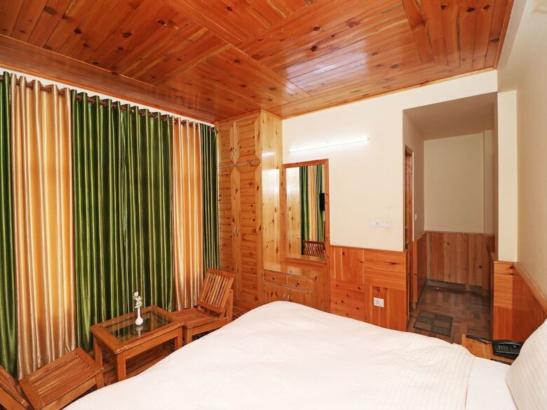 Hotel Oyo 13711 Home Stay River View Manali