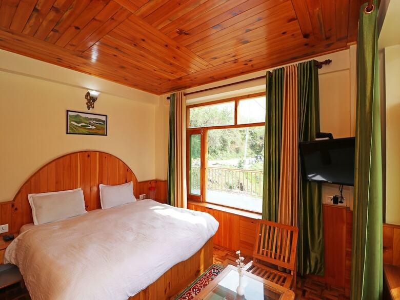Hotel Oyo 13711 Home Stay River View Manali