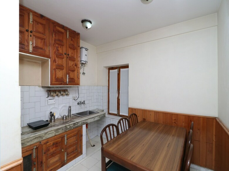 Oyo 13694 Home Elegant 2bhk Cottage Mall Road