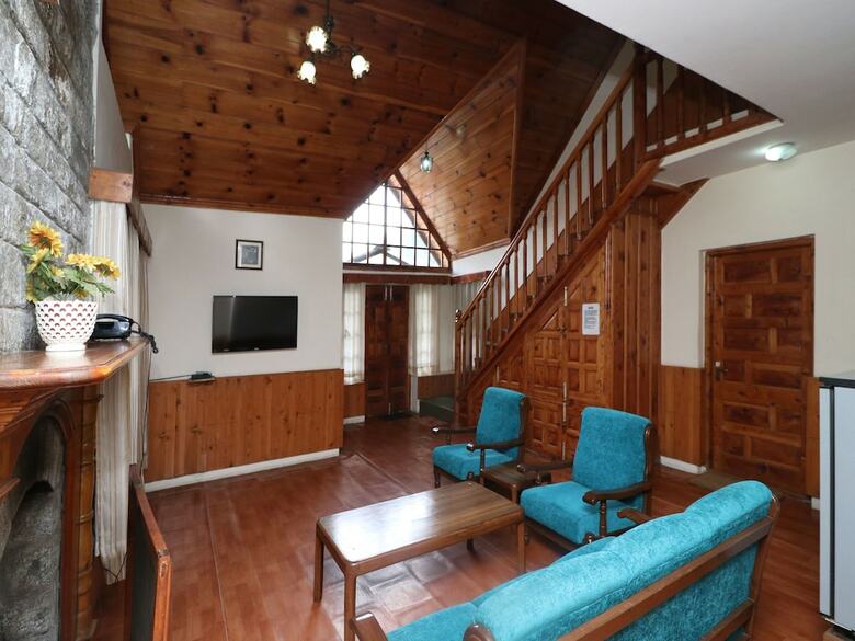 Oyo 13694 Home Elegant 2bhk Cottage Mall Road
