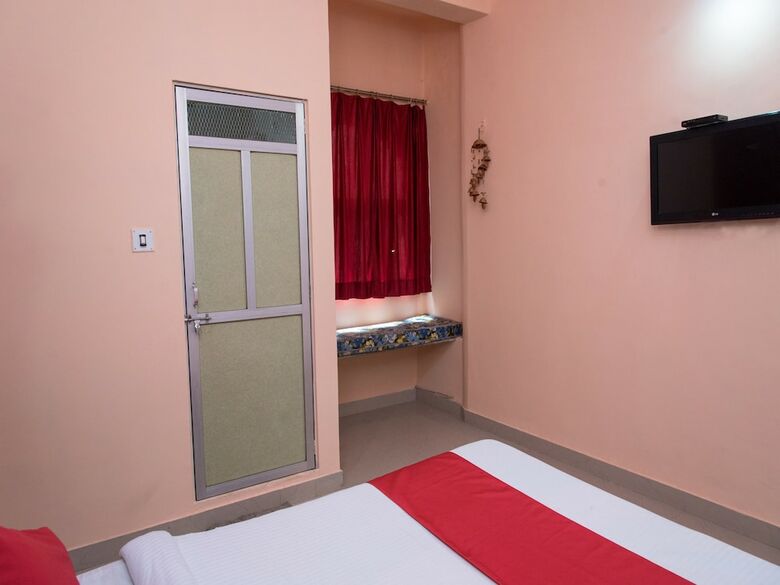 Apartamentos Oyo 14227 Home Lake View Stay Brahmpol