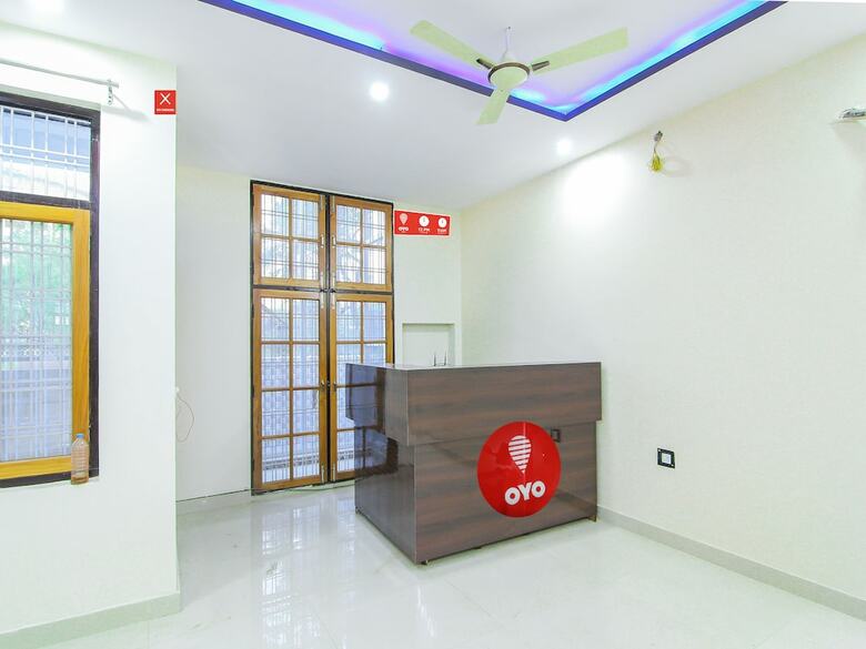Oyo 13478 Hotel Surabhi Garden
