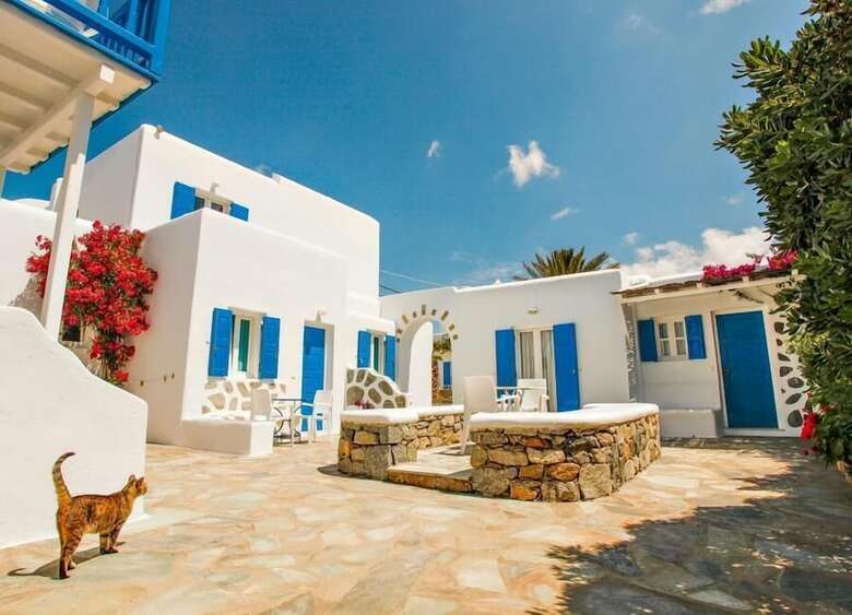 Anemos Studios & Apartments